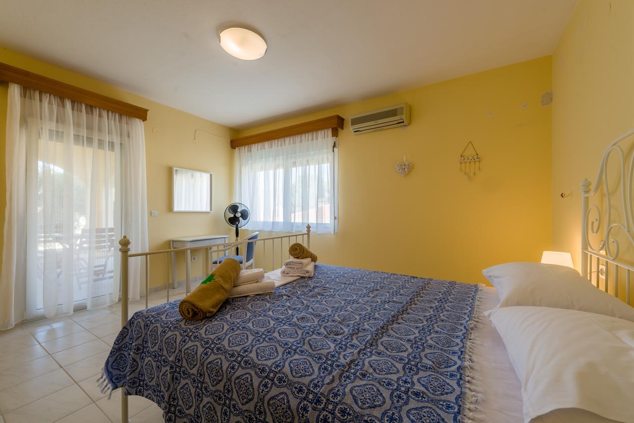 Sithonia Lodge Metamorfosi  Luaran gambar